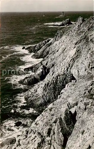 AK / Ansichtskarte  Leuchtturm_Lighthouse_Faro_Phare Pointe Du Raz Finistere L Eperon 