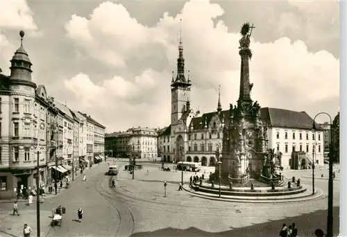 AK / Ansichtskarte 73886412 Olomouc_Olmuetz_CZ Namesti Miru Platz Rathaus Dreifaltigkeitssaeule 