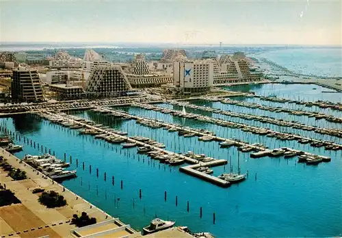 AK / Ansichtskarte  La_Grande-Motte_34 Vue aerienne 