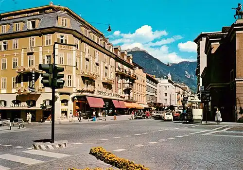 AK / Ansichtskarte  Meran_Merano_IT Piazza Teatro 