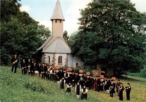 AK / Ansichtskarte  Buchenberg_Koenigsfeld_Schwarzwald Schwarzwaelder Bauernhochzeit vor dem St. Nikolaus Kirchle Buchenberg_Koenigsfeld