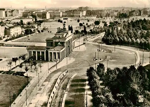 AK / Ansichtskarte  Berlin Brandenburger Tor Berlin