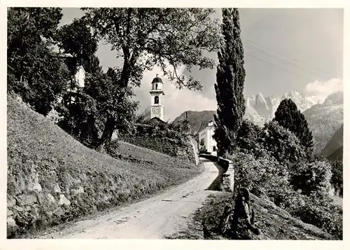 AK / Ansichtskarte  Soglio_GR Dorfeingang Kirche 