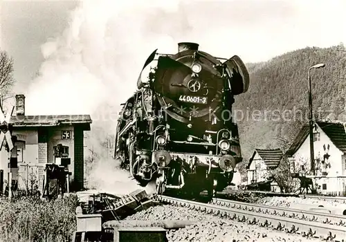 AK / Ansichtskarte  Lokomotive Dampflokomotive Baureihe 44 601 Uhlstaedt 