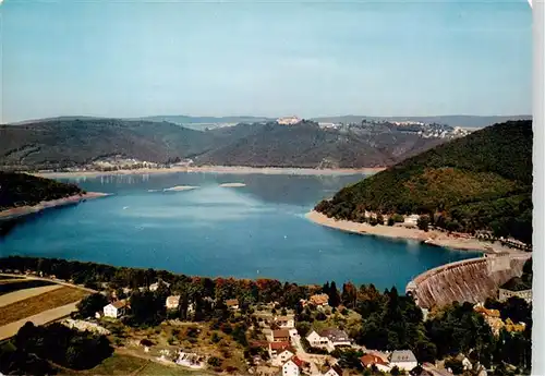 AK / Ansichtskarte  Edersee Fliegeraufnahme mit Sperrmauer und Schloss Edersee