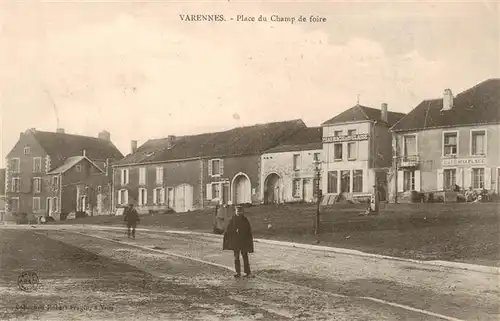 AK / Ansichtskarte  Varennes-sur-Amance_Langres_52_Haute-Marne Place du Champ de foire 