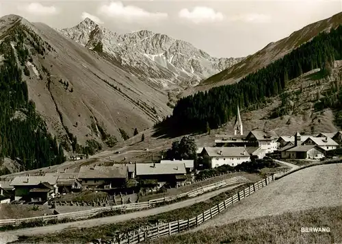 AK / Ansichtskarte  Berwang_Tirol_AT mit Kamp und Roter Stein 