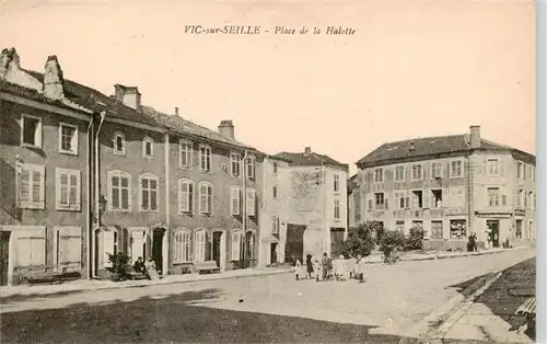 AK / Ansichtskarte  Vic_Seille_Vic-sur-Seille_57_Moselle Place de la Halotte 