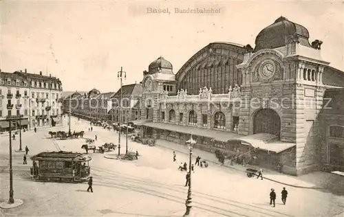 AK / Ansichtskarte  Strassenbahn_Tramway-- Basel Bundesbahnhof 