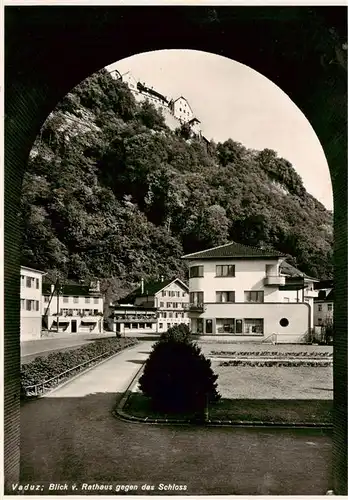 AK / Ansichtskarte  Vaduz_Liechtenstein_FL Blick vom Rathaus gegen das Schloss 