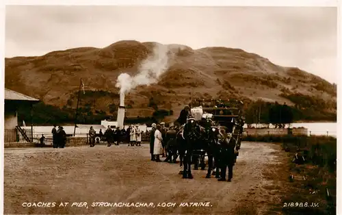 AK / Ansichtskarte  Stronachlachar_Loch_Katrine_Stirling_Scotland_UK Coaches at Pier 