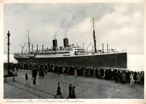 AK / Ansichtskarte  Dampfer_Oceanliner Norddeutscher Flos D Dresden vor Bremerhaven 