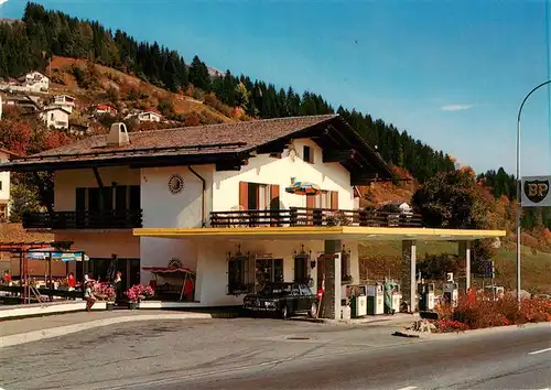 AK / Ansichtskarte  Flims_GR Cafe und Garni Porta sut mit BP Tankstelle Flims_GR