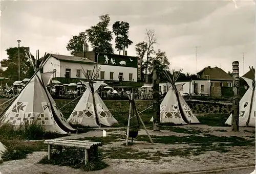 AK / Ansichtskarte  Bernburg_Saale HO Eiscafe Baerenburg mit Indianerdorf Bernburg_Saale