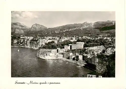 AK / Ansichtskarte 73892809 Sorrento__Sorrent_Campania_IT Marina grande e panorama 