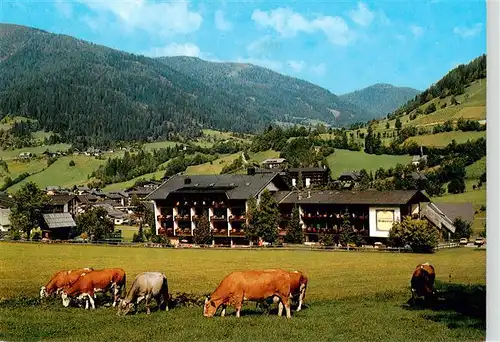 AK / Ansichtskarte 73894221 Bad_Kleinkirchheim_Kaernten_AT Hotel Kaerntnerhof Viehweide Kuehe 