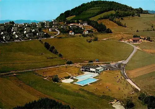 AK / Ansichtskarte  Perlesreut Fliegeraufnahme mit Freibad Perlesreut