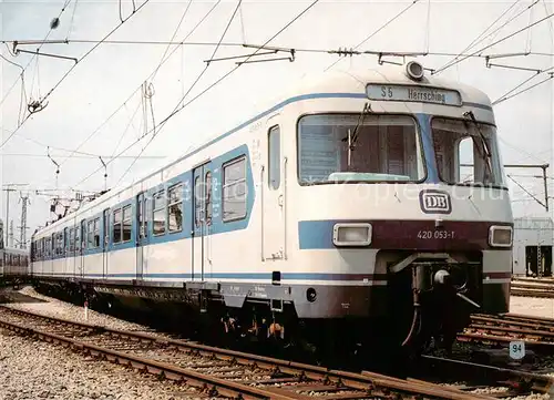 AK / Ansichtskarte  Eisenbahn_Railway_Chemin_de_Fer Nahverkehrstriebzug S-Bahn Muenchen DB 420 053-1 