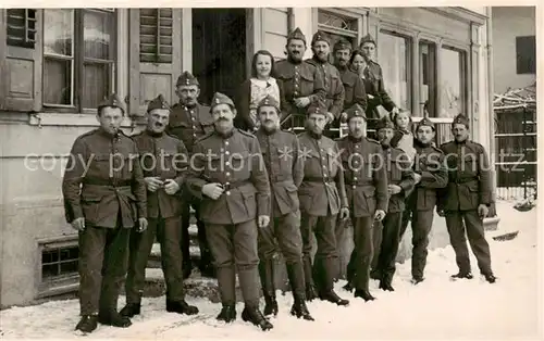 AK / Ansichtskarte  Militaria_Schweiz Soldaten Gruppen Foto  Militaria Schweiz