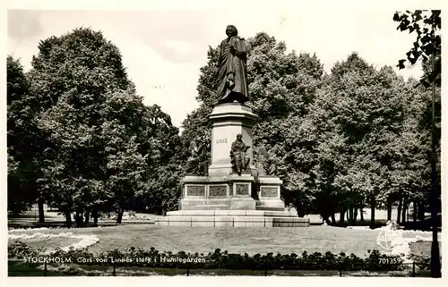 AK / Ansichtskarte  Stockholm Carl von Linnes staty i Humlegarden Stockholm