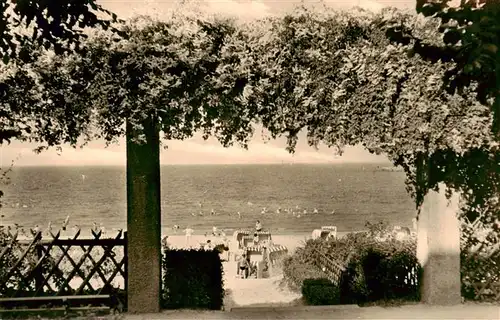 AK / Ansichtskarte  Binz_Ruegen Laubengang mit Blick auf das Meer Binz_Ruegen