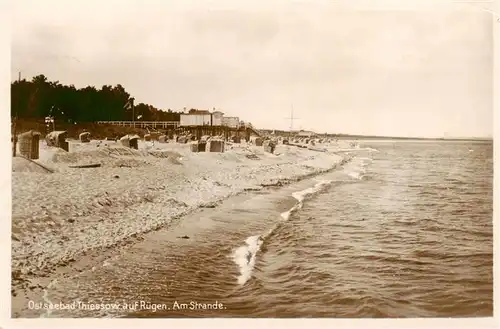 AK / Ansichtskarte  Thiessow_Ostseebad_Ruegen Am Strande Thiessow_Ostseebad_Ruegen