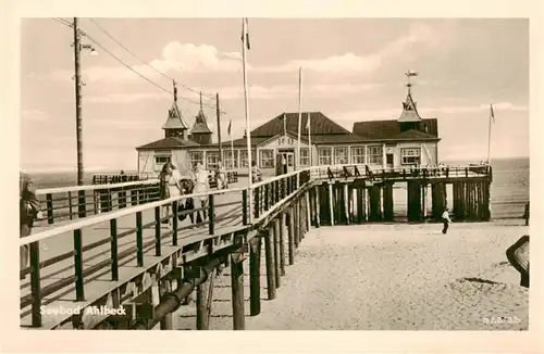 AK / Ansichtskarte  Ahlbeck_Ostseebad Seebruecke Restaurant Strand Ahlbeck_Ostseebad