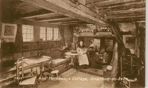 AK / Ansichtskarte  Stratford-on-Avon_UK Ann Hathaways Cottage 