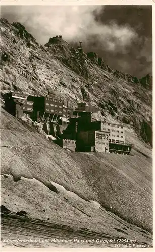 AK / Ansichtskarte  Muenchner_Haus_Zugspitze mit Schneefernerhotel und Ostgipfel 