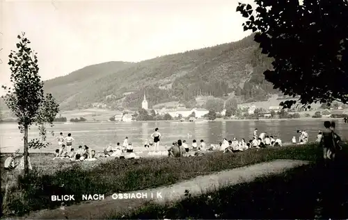 AK / Ansichtskarte  Ossiach_Ossiachersee_Kaernten_AT Uferpartie am See mit Blick auf den Ort 