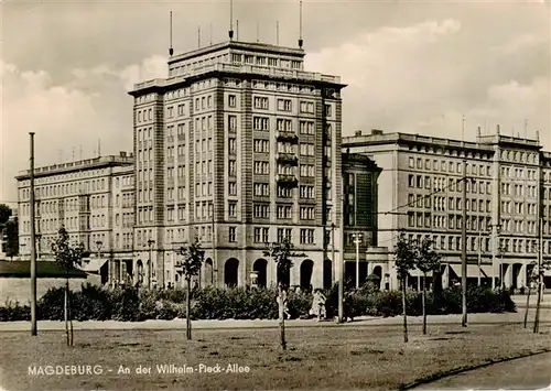 AK / Ansichtskarte  Magdeburg An der Wilhelm-Pieck-Allee Magdeburg