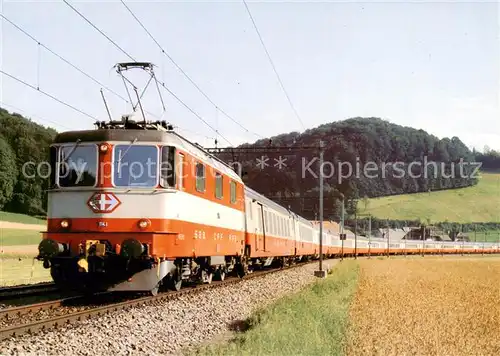 AK / Ansichtskarte 73900895 Eisenbahn_Railway_Chemin_de_Fer Staedtezug mit Lok.  Re 4/4 II  