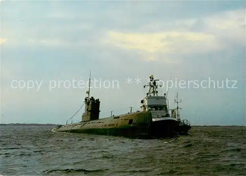 AK / Ansichtskarte  U-Boot_Unterseeboot_Submarine_Sous-Marin Karlskrona  