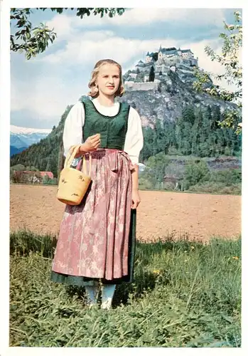 AK / Ansichtskarte  Hochosterwitz_Burg_Kaernten_AT Mittelkaerntner Dirndl 