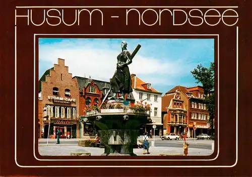 AK / Ansichtskarte  Husum__Nordfriesland Marktplatz Brunnen Altstadt 