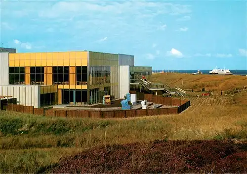 AK / Ansichtskarte 73901448 List__Sylt Haus des Kurgastes mit Blick zum Hafen 