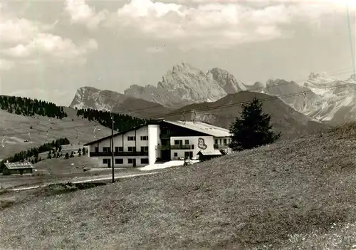 AK / Ansichtskarte  Seiseralm_Alpe_di_Siusi_Trentino_IT Berghotel Santner Dolomiten 