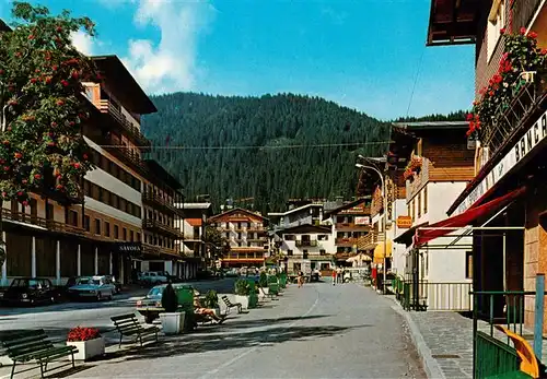 AK / Ansichtskarte 73902635 Madonna_di_Campiglio_Trentino_IT Viale del Centre 