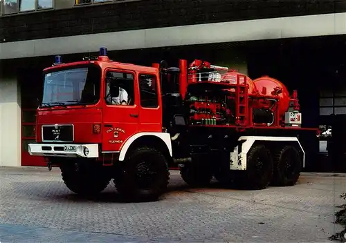 AK / Ansichtskarte  Feuerwehr_Fire-Brigade_Pompiers_Bomberos Pulvercontainerfahrzeug 4000 kg Pulver MAN 20.280 DFAEG 1981 