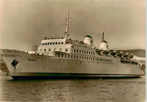 AK / Ansichtskarte  Rostock Eisenbahnfaehrschiff der Deutschen Reichsbahn MS Sassnitz 