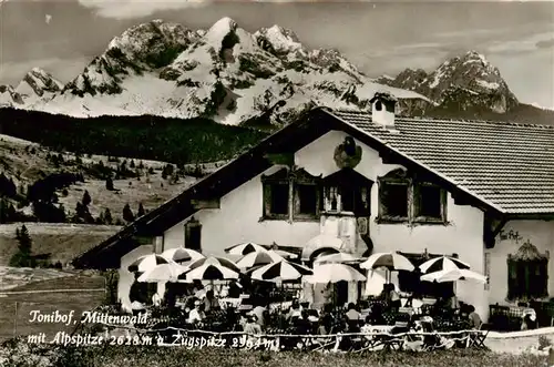 AK / Ansichtskarte 73903772 Mittenwald_Bayern Tonihof mit Alpspitze und Zugspitze