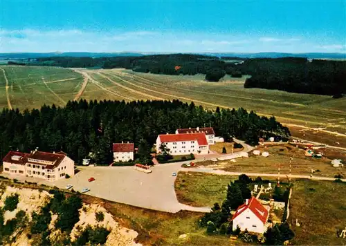 AK / Ansichtskarte 73904211 Klippeneck_Spaichingen Hotel Hoehengaststaette Klippeneck Fliegeraufnahme