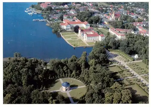 AK / Ansichtskarte  Rheinsberg Stadt mit Schlossensemble und Park Fliegeraufnahme