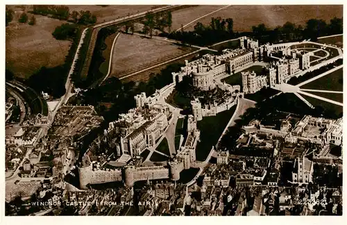 AK / Ansichtskarte  Windsor__Castle_London_UK from the air Valentines Postcard
