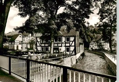 AK / Ansichtskarte  Oberkirchen_Sauerland_Schmallenberg Gasthof Schuette Terrasse Kanal