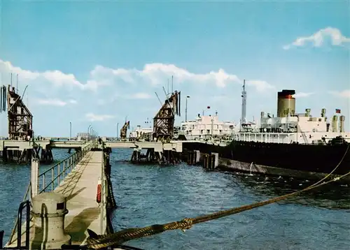 AK / Ansichtskarte  Wilhelmshaven Im oelhafen