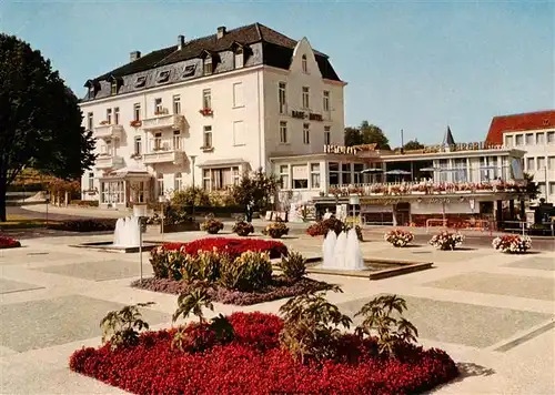 AK / Ansichtskarte  Bad_Orb Salinenplatz mit Bade Hotel und Cafe Burgring