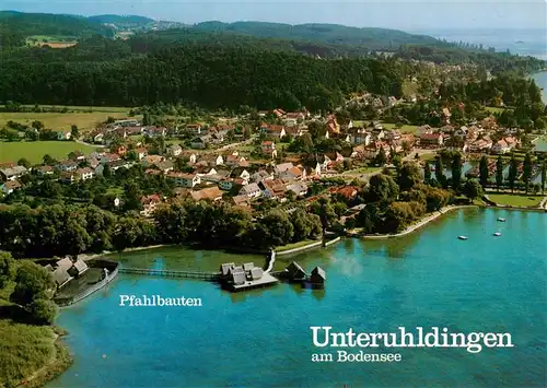 AK / Ansichtskarte 73907423 Unteruhldingen-Muehlhofen_Bodensee Fliegeraufnahme mit Pfahlbauten