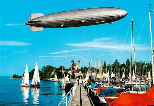 AK / Ansichtskarte 73907814 Friedrichshafen_Bodensee Yachthafen mit Luftschiff Hindenburg LZ 129