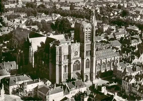 AK / Ansichtskarte  Sens_89 Vue aerienne de la Cathedrale et du Palais Synodal